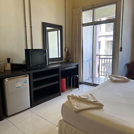 Cozy Place Patong 외부 사진