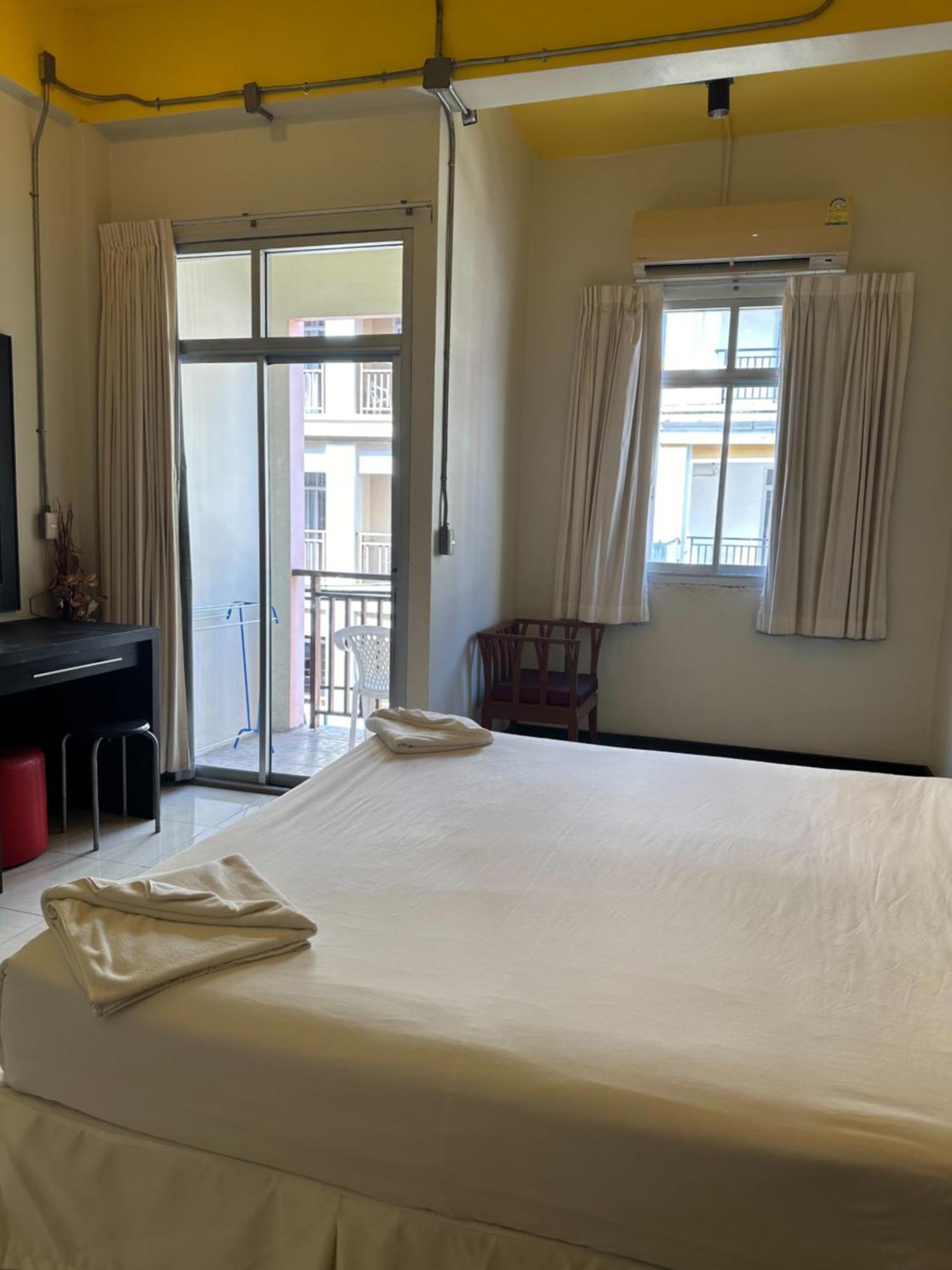 Cozy Place Patong 외부 사진
